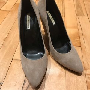 Kathryn Amberleigh Suede Platform Heels in Size 8